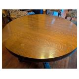 ML - Antique Round Oak Dining Table with Carved Paw Feet and 4 Leaves