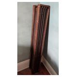 ML - Antique Round Oak Dining Table with Carved Paw Feet and 4 Leaves