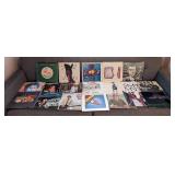 UL - Collection of 18 Vintage Pop and Rock Vinyl Records
