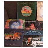 UL - Collection of 18 Vintage Pop and Rock Vinyl Records