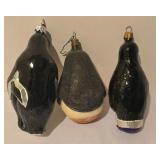 LL - Collection of 11 Assorted Christmas Ornaments Including Penguins and Glass Fish