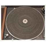 LL - Dual 510 Belt Drive Turntable with Wood Trim