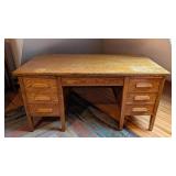 UL - Vintage Wood Office Desk with 6 Drawers