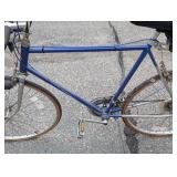 G - Vintage Huffy Road Bicycle with Drop Handlebars