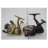 Lot of 2 Spinning Fishing Reels - Mitzuq 2500 and 2 Bearing Model