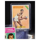 (200) Plus Assorted Vintage 1975 - 76 Topps Basketball Cards