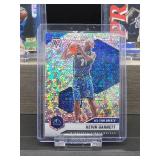 (12) Assorted Minnesota Timberwolves HOF Great "Kevin Garnett" NBA Basketball Cards