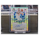 (4) Assorted NBA Oklahoma Thunder Player Cards and (1) Auto Card