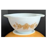 Pyrex Gold Butterfly Mixing Bowl Set