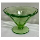 Set of 4 Vintage Uranium Glass Fruit Dishes / Sherbet Dishes