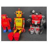 Fun and Unique Grouping of 5 Vintage and Modern Robots Assorted Lot