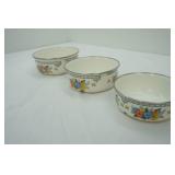 Vintage Floral Enamel Nesting Bowls -Set of 3