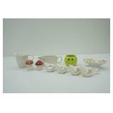 Vintage Ceramic Pieces: Mushroom Salt & Pepper Shakers