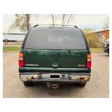 2003 GMC YUKON XL 1500 SLT *4x4 | 3rd Row Seating* (NO RESERVE)