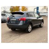 2015 NISSAN ROGUE SELECT S *All Wheel Drive* (NO RESERVE)