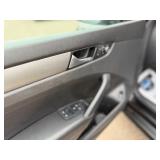 2015 VOLKSWAGEN PASSAT 1.8T SE (NO RESERVE)