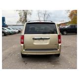 2010 CHRYSLER TOWN AND COUNTRY LIMITED *2 Owner* (NO RESERVE)