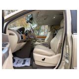 2010 CHRYSLER TOWN AND COUNTRY LIMITED *2 Owner* (NO RESERVE)