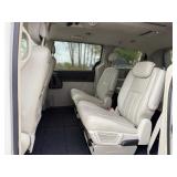 2010 CHRYSLER TOWN AND COUNTRY TOURING *No Accidents* (NO RESERVE)