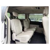 2010 CHRYSLER TOWN AND COUNTRY TOURING *No Accidents* (NO RESERVE)