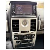 2010 CHRYSLER TOWN AND COUNTRY TOURING *No Accidents* (NO RESERVE)