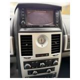 2010 CHRYSLER TOWN AND COUNTRY TOURING *No Accidents* (NO RESERVE)