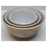 Set of 3 PYREX Nesting Bowls