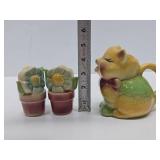 Nice Vintage SHAWNEE Pottery Creamer & Salt / Pepper Shakers