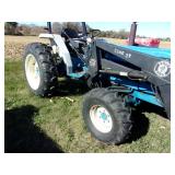 1997 Ford/New Holland 2120 Diesel Tractor/Loader (Runs & Drives)