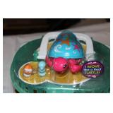 Little Live Pets Turtle Tank & Fingerlings Baby Monkey – Both New in Box