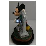 Est. $250.00 - $900.00 Haunted Mansion 2003 Disney Tomb Brings Fright To Mickey All Night 999 In Original Box Repaired Flashlight (Works)