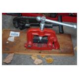 Manual Pipe Threader, Cutter, and Vise