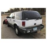 1999 GMC Jimmy SLE W/Plow 4X4
