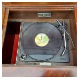 Magnavox Cabinet 8 Track and Record Player - 8 Track did not work, did not test record player