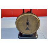 Vintage Warranted Family Scale