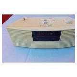 Vintage Radios, Ross, Sears, The Curve by Suntone