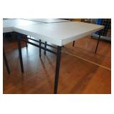 Plastic Banquet Table