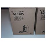 *12* Gillette Venus Extra Smooth Sensitive Razors