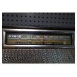 Antique Singer Nine Transistor Radio - Model 910
