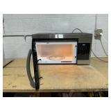 Samsung Over-the-Range Microwave 300 CFM Hood Ventilation | Auto Cook | 1.6 cu.ft.