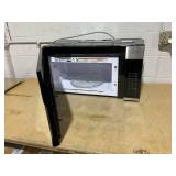 Frigidaire 1.8 cu. ft. Over the Range Microwave in Stainless Steel