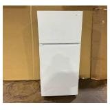 Vissani 18 cu. ft. Top Freezer Refrigerator DOE in White (Slightly Used, Transit Damage)