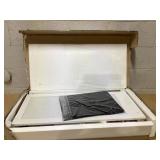 Giantex Tilt Out Laundry Hamper Cabinet, Bathroom Storage Cabinet with Drawer, Removable Laundry Basket, Bamboo Countertop, 10 Gallon Hidden Wood Laundry Cabinet (White)