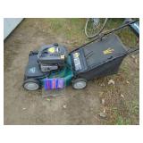 Yard Machine 21" 6 1/2 hp lawn mower. Self propelled. With bagger. Electric start. No battery included. Used condition. Tested & works. As shown.
