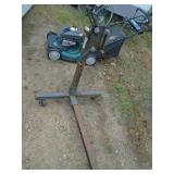 Engine stand. 850 lbs. Used condition. As shown.