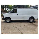 2008 Chevrolet Express 3500 1-Ton 3 Door Cargo Van