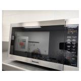 Panasonic Household Microwave Oven NN-SB658S