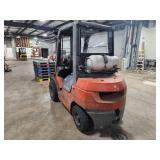 Toyota Propane Fork Lift 7FGU25