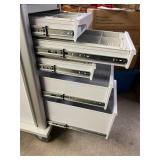 MSRP $2200 Inner Space 5-Drawer  Tempo N24 Cart -3 (3"), 1 (6"), & 1 (9") drawer configuration 21"d x 17.75"w x 36" Supply Medical Crash Cart With Battery Powered Locking System - Great Working Co