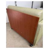 WOW MSRP $4800 Steelcase X-TENZ Mobile Convertible Healthcare Modular Sleeper Chair - Excellent Condition! Perfect For Entertaining Overnight Guests & Studio Apartments!